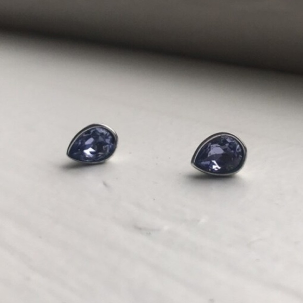 Swarovski teardrop purple-blue earrings